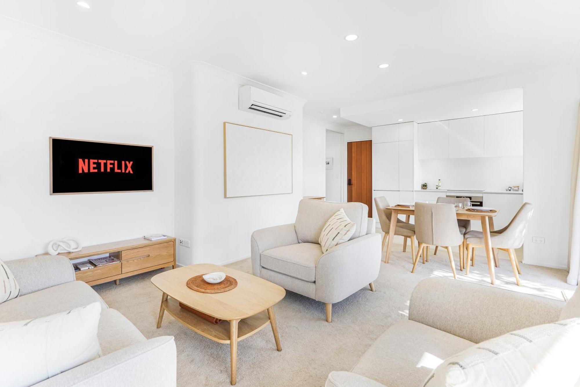River View Retreat, Luxury & Central - By Kosh Bnb Hamilton Eksteriør billede