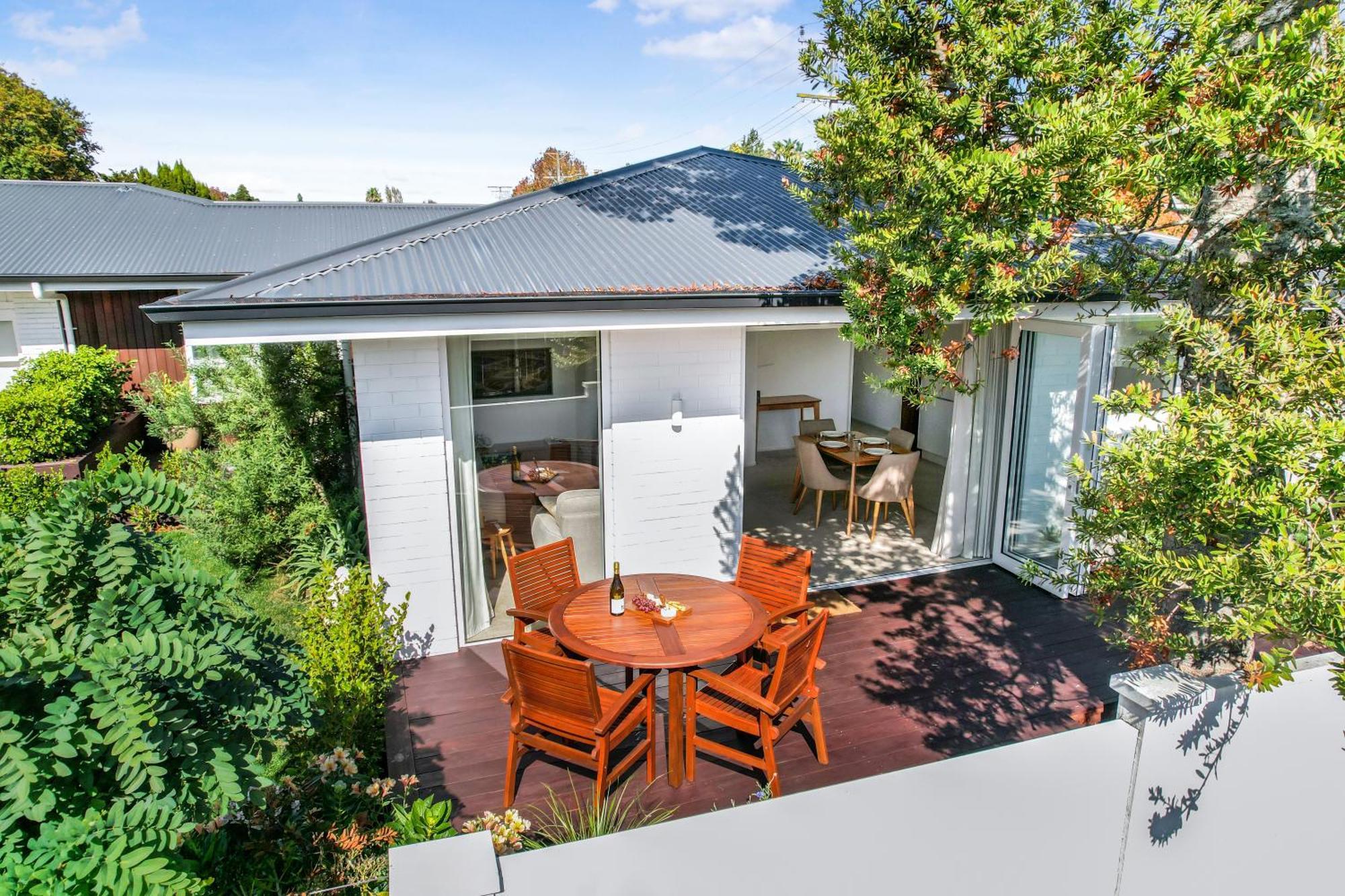 River View Retreat, Luxury & Central - By Kosh Bnb Hamilton Eksteriør billede